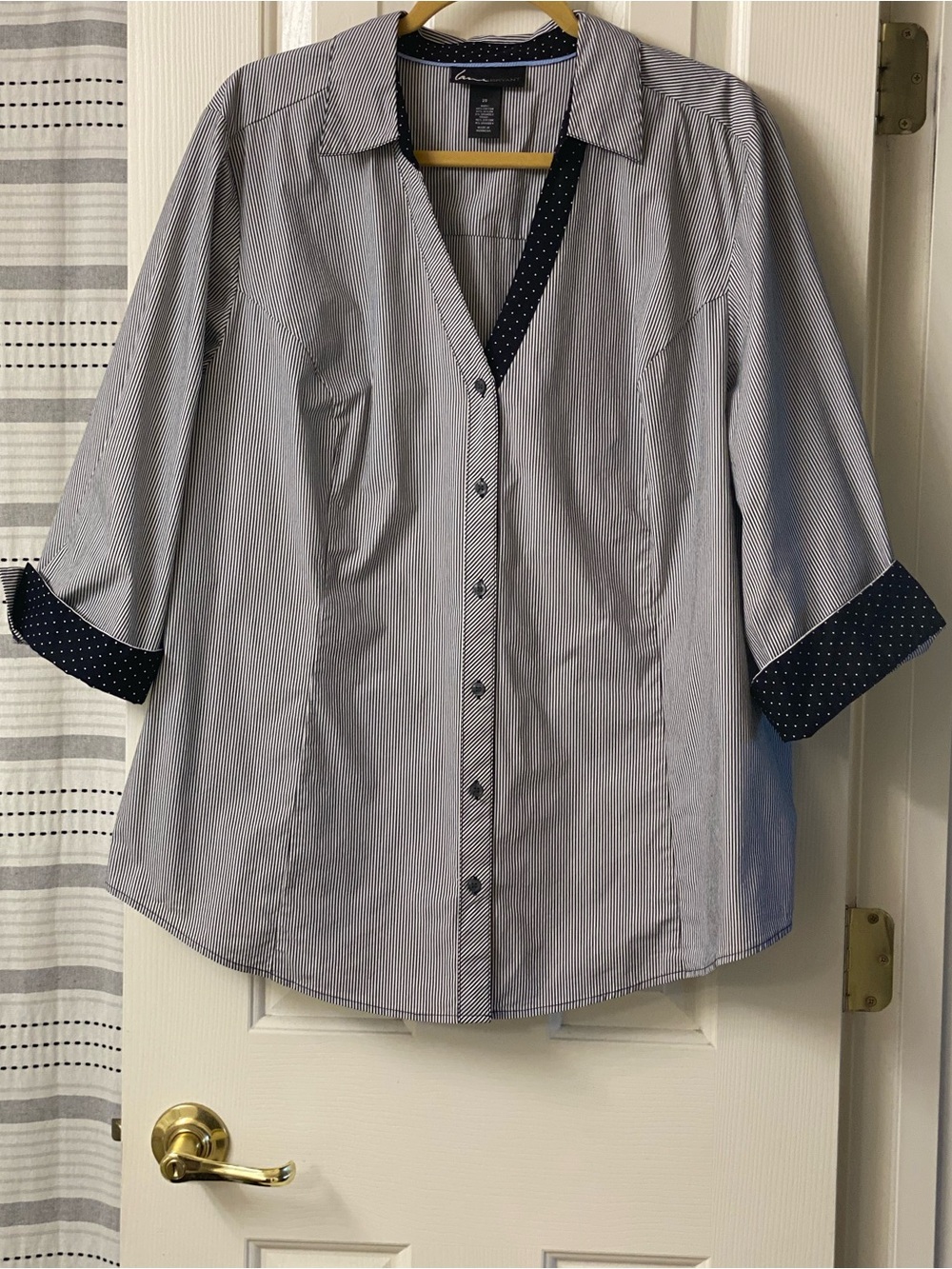 Lane Bryant Pinstripe Button-Down 3/4 Sleeves with Contrast Trim Blouse- Size 28